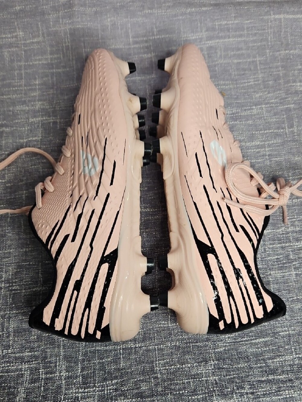 EPIMENO Pink & Black Athletic Soccer Cleats
